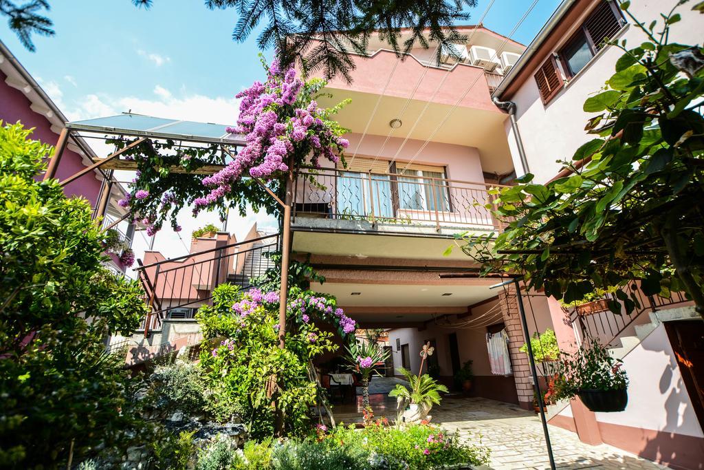 Apartments Ema PUY 외부 사진